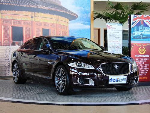 捷豹 XJL 5.0SC AT 车辆右侧45度角