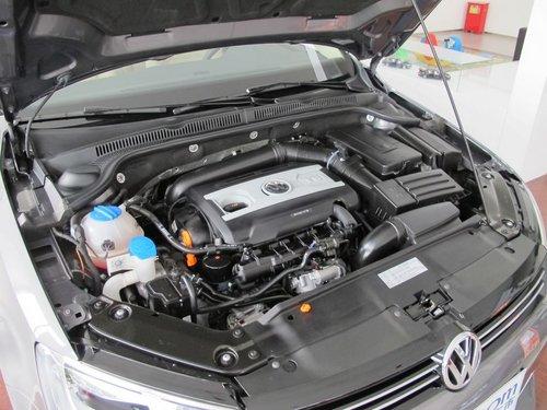 一汽-大众 1.8TSI DSG 发动机主体特写
