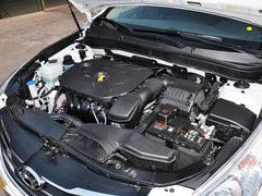 北京现代 2.0L 自动 发动机主体特写