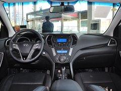 北京现代 2.4L 自动 中控台整体