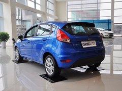 长安福特 两厢 1.5L DCT 车辆左后45度视角