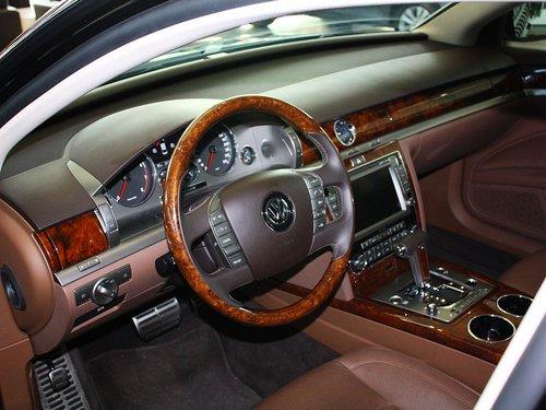 大众(进口) 3.0L 中控台左侧