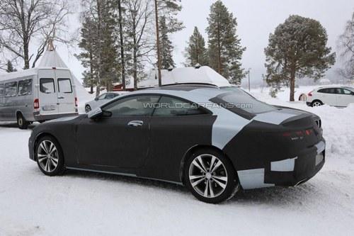 ����S��˫����Ƭ