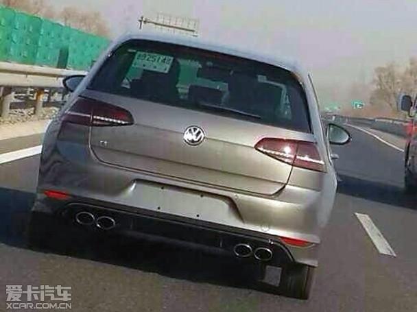 全新高尔夫R 谍照