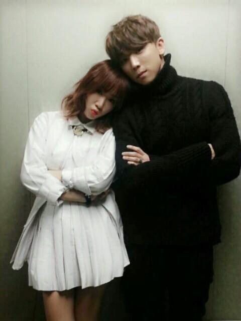 韩星昭宥,郑基高晒合照 送情人节祝福(图)