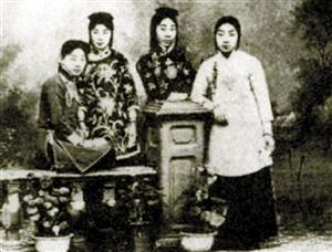 新闻中心 文化新闻中国古代春画,高罗佩《秘戏图考》中插图.