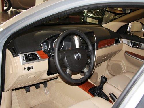 ��� ȫ�¿�Խ 1.5L MT �п�̨���