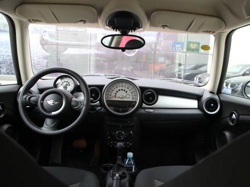 MINI ONE 1.6L AT �п�̨����