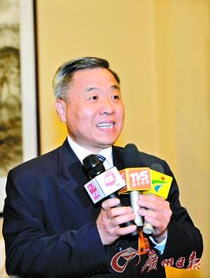 北京,广东省人大常委会主任黄龙云直言抵京后的代表们的感觉都非常好