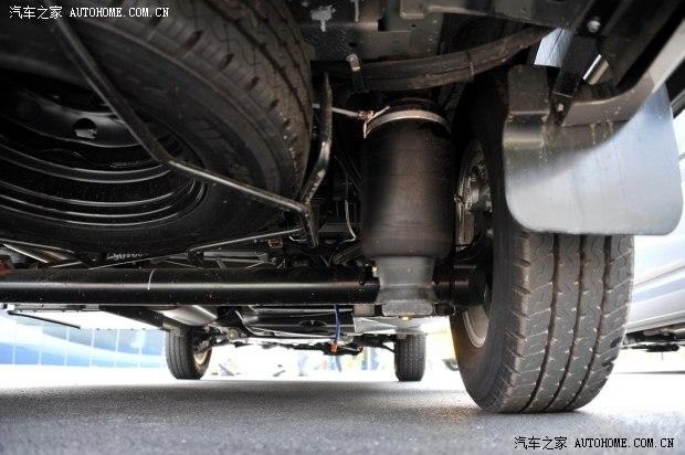 ������ͨ�������ó�������ͨV802012�� 2.5L���ư�