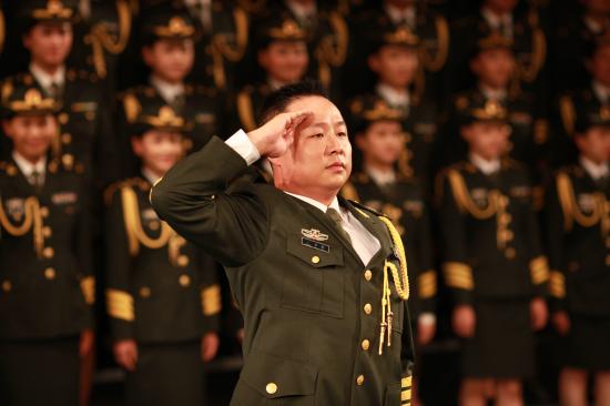 《战地黄花分外香》歌舞展现军队文工团70年(组图)(4)