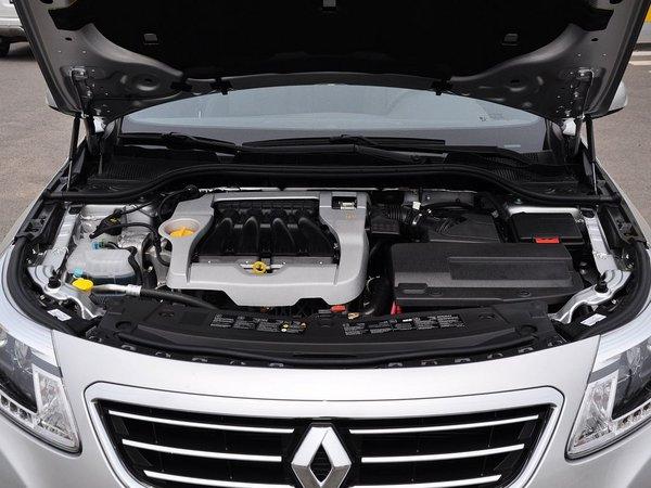 雷诺 2.0l cvt 发动机局部特写