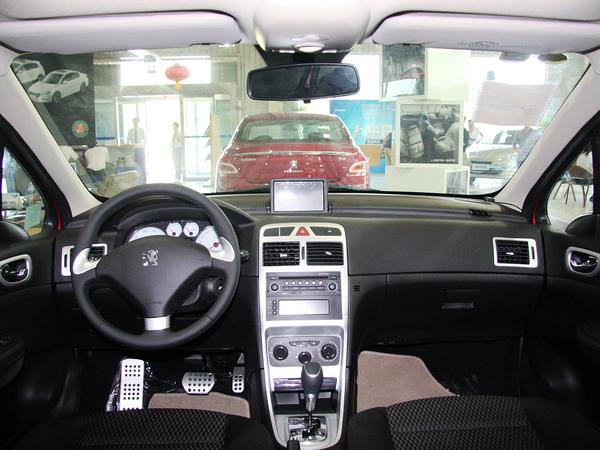 ������� 1.6L �Զ� �п�̨����