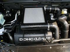 华泰圣达菲优惠8000元 店内少量现车