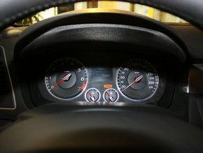 雷诺 2.0T 自动 方向盘后方仪表盘