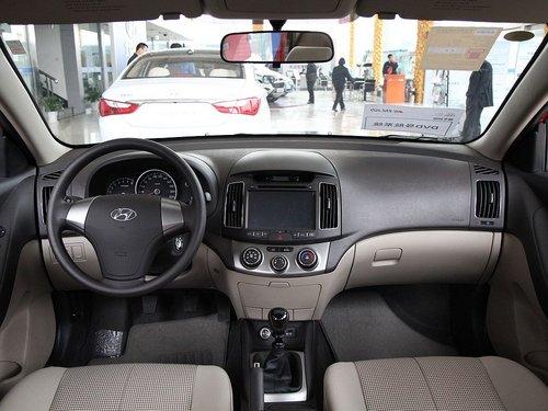 北京现代 1.6L 手动 中控台整体