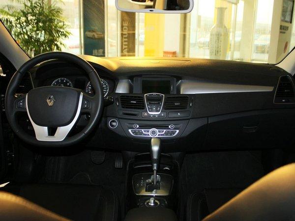 雷诺 2.0T 自动 中控台整体