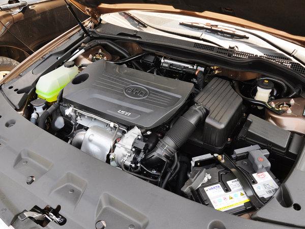 比亚迪 1.5TID 自动 发动机主体特写