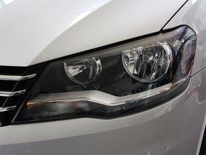 一汽-大众 1.6L 手动 车辆大灯细节