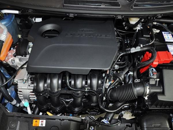 长安福特 两厢 1.5L DCT 发动机主体特写