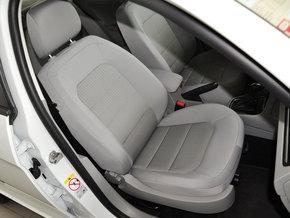 一汽-大众 1.6L 自动 副驾驶席座椅45度特写