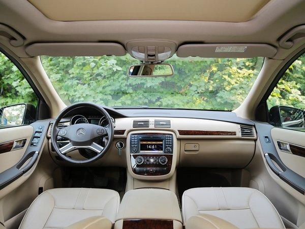 奔驰(进口) r350 3.5l 中控台整体