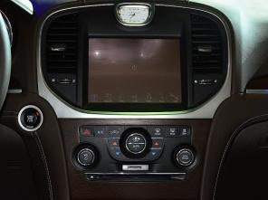 克莱斯勒300C 3.0L车型发布 4月底上市