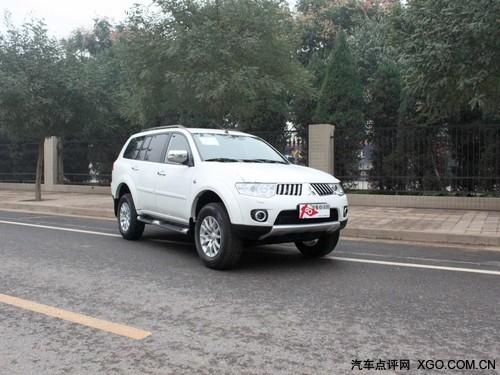 进口三菱帕杰罗劲畅 部分车型优惠8万元