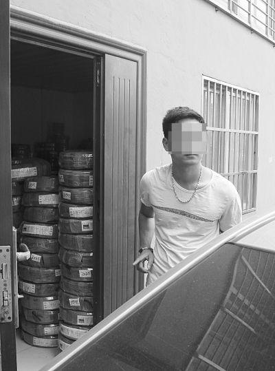 一年非法获利上千万