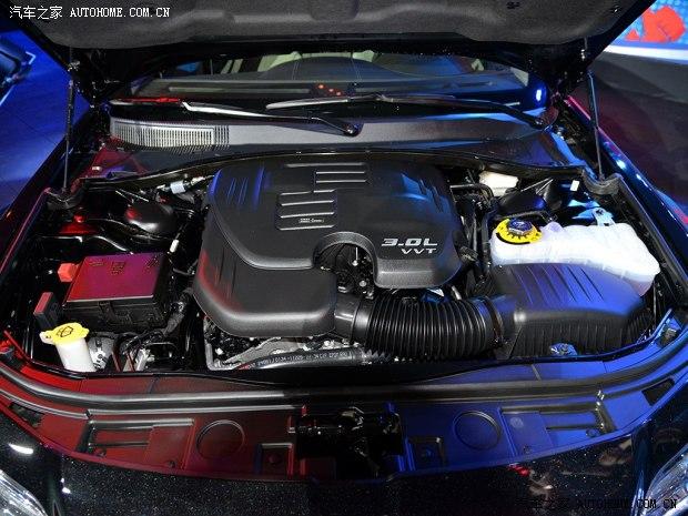 克莱斯勒克莱斯勒(进口)克莱斯勒300C(进口)2014款 3.0L 卓越版