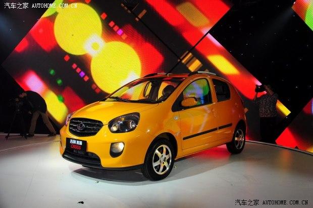 ����ȫ��ӥ����������è2014�� CROSS 1.5L �Զ���Ӣ��