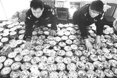 专业鉴黄师:看黄片看得吃不下去饭 吐过好多