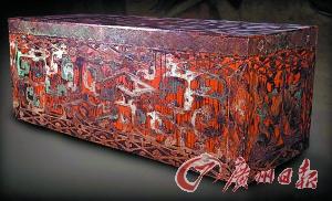 朱地彩绘棺系升仙所使用的"飞升工具"(图)