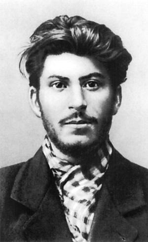 《斯大林传》全球中文译本出版 全面还原斯大林