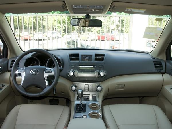 �������� 2.7L �Զ� �п�̨����