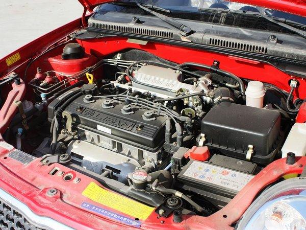 力帆汽车 冠军版 1.3 手动 发动机主体特写