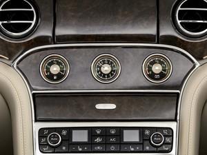 ��������Ľ��2014�� 6.8T Hybrid Concept