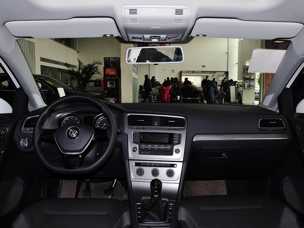 一汽-大众 1.4TSI 手动 中控台整体