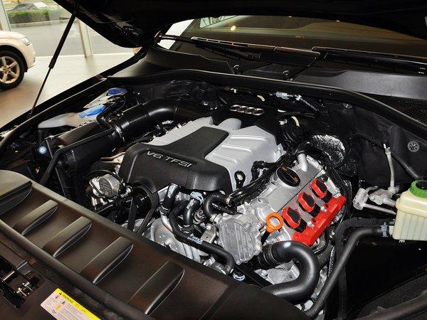 �µ�(����) 40 TFSI quattro ������������д