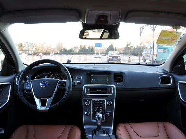 �ֶ�����̫ 2.0T �п�̨����