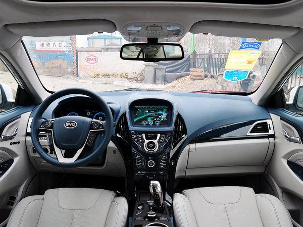 比亚迪 1.5T DCT 中控台整体