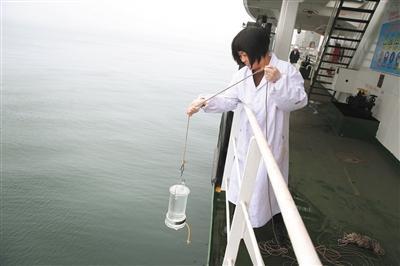 ר�һ�Ӧ����ˮ�������� ��ˮ��ͷ��ֱ������