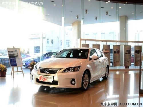 �׿���˹CT200h��5000Ԫװ�� �ֳ�����