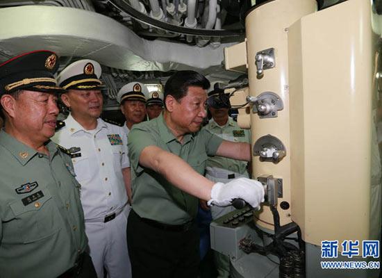 2013��4��9�գ�ϰ��ƽ�Ӳ�ĳ����Ǳͧ���˽�����װ�����ܡ�