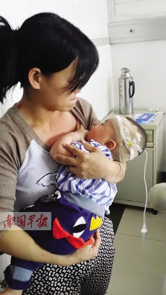 Ӥ������ ҽ������ǩ��ѹ��ͷʱ��ǩͻȻ���Ѳ���