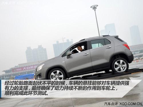 ����������SUV�� �Լ�ѩ��������