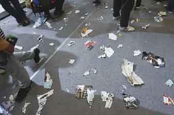 ������չ�ղ�����20�� ��ʳ����װ��3����(ͼ)