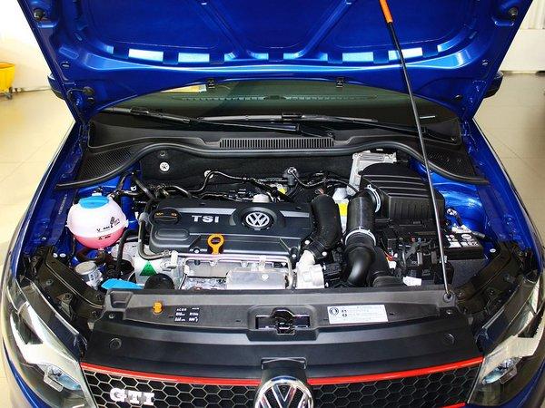 上海大众 1.4TSI 发动机局部特写