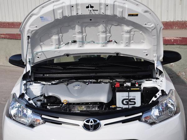 一汽丰田 1.3L 手动 发动机局部特写