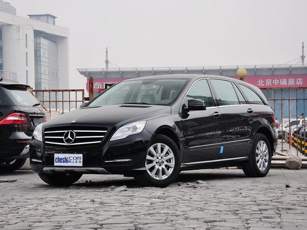 奔驰(进口) R350L 4MATIC 车辆左前45度视角